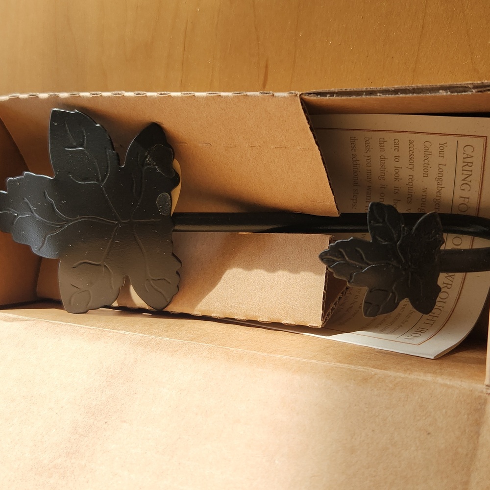 Longaberger Iron Maple Leaf Wall Hook - Black